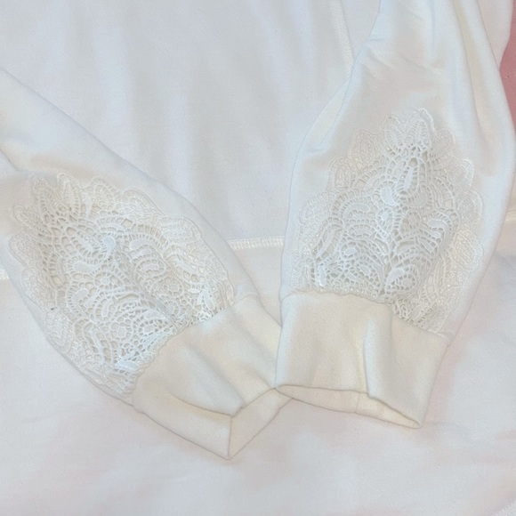 NWOT Wrangler Crochet Sleeve Top​ - Picture 3 of 4